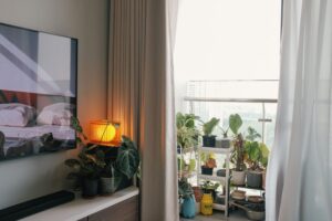 Tips for Creating a Cozy and Inviting Living Room Space
